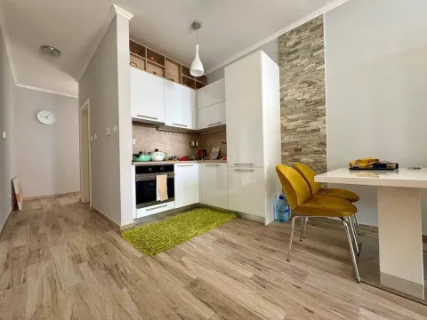 Prodaja, dvosoban stan, 86m², Dobra Voda, Bar - image 9