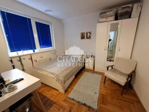 Prodaja, četvorosoban stan, 55m², Centar Sve Podlokacije, Beograd - image 3