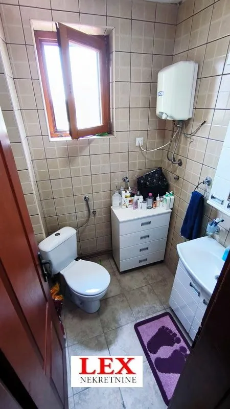 Sale, four bedroom apartment, 93m², Borča 1, Borča Sve Podlokacije