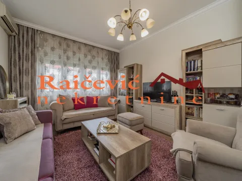 Prodaja, trosoban stan, 78m², Lipov Lad, Zvezdara Sve Podlokacije - image 3