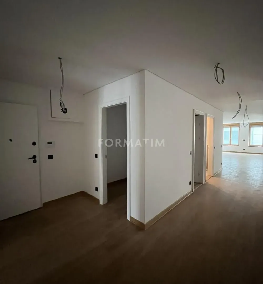 Prodaja, četvorosoban stan, 261m², Vračar Hram, Vračar Sve Podlokacije