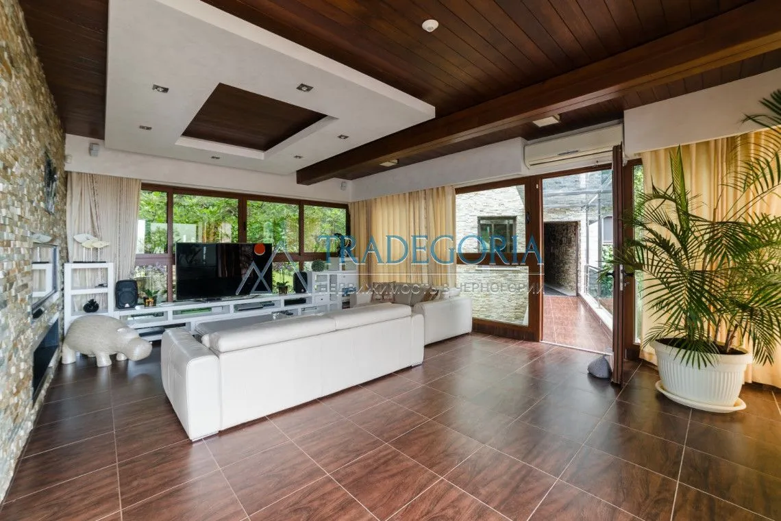 Prodaja, ugostiteljski objekat, 435m², Bečići, Budva