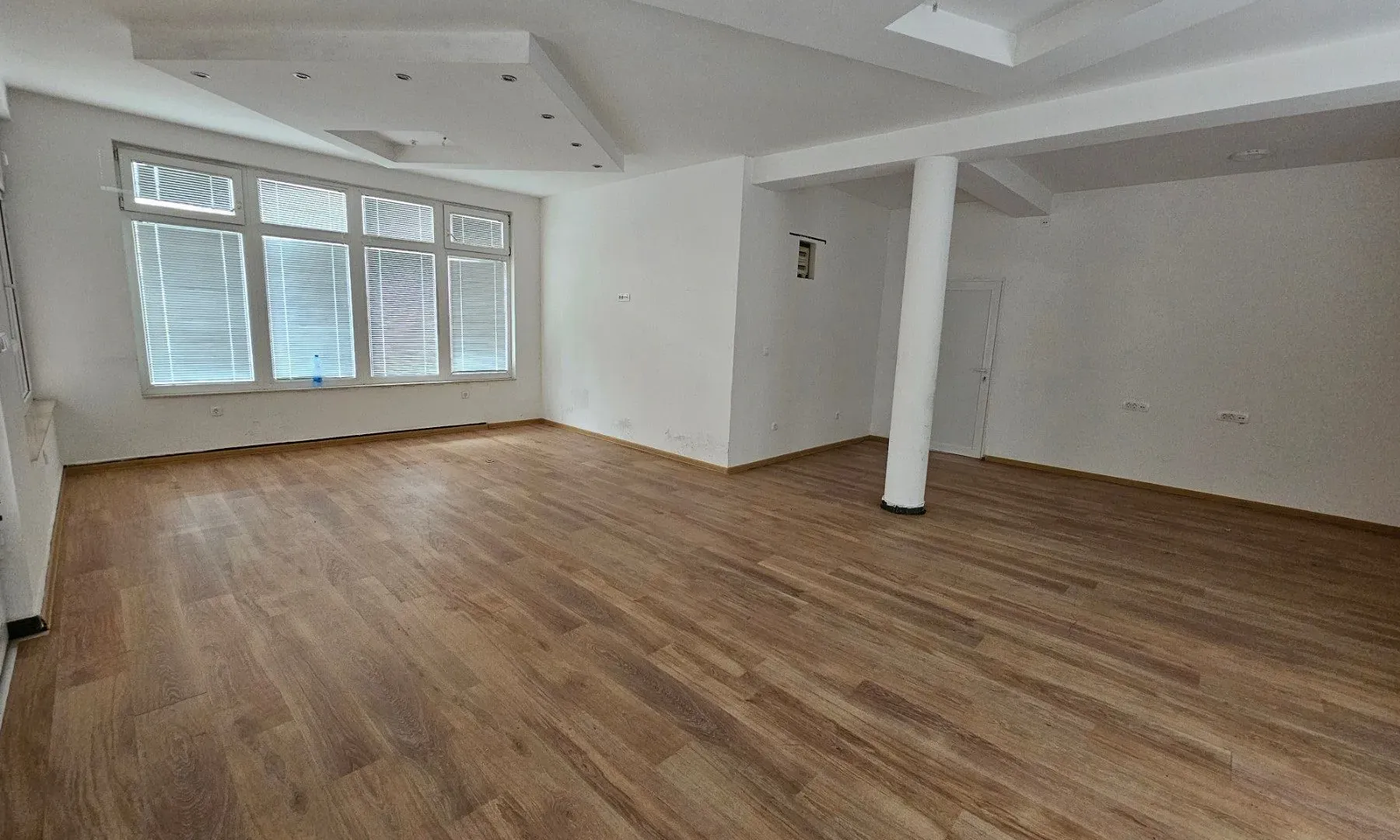 Izdavanje, poslovni prostor, 138m², Stari Aerodrom, Podgorica