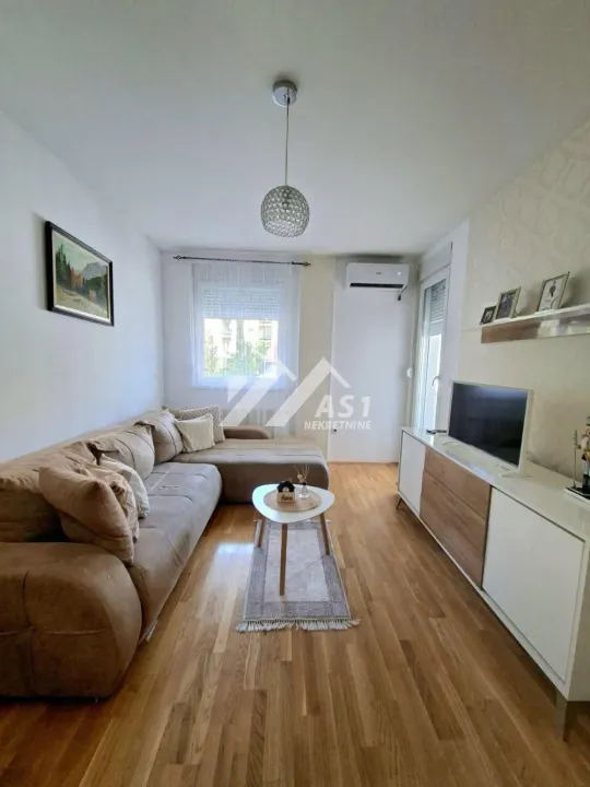 Izdavanje, dvosoban stan, 40m², Nova Detelinara, Novi Sad Sve Podlokacije