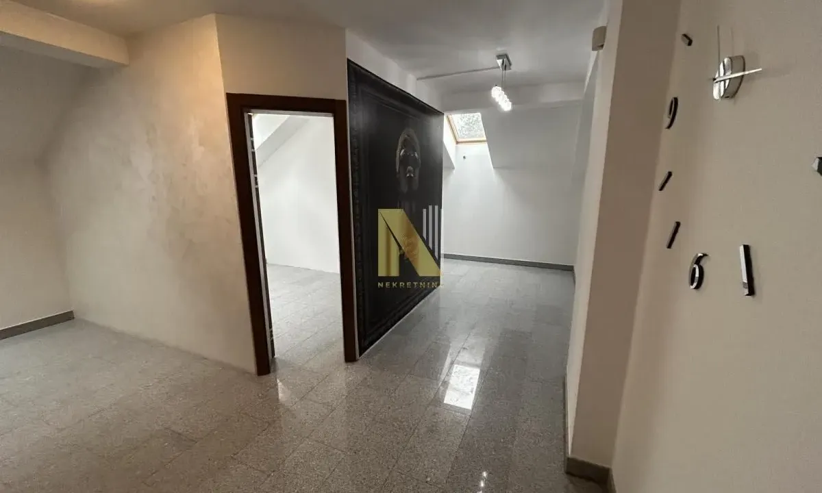 Rent, office space, 40m², Centar, Novi Sad