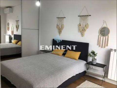 Rent, two bedroom apartment, 54m², Savski Venac, Beograd - image 7