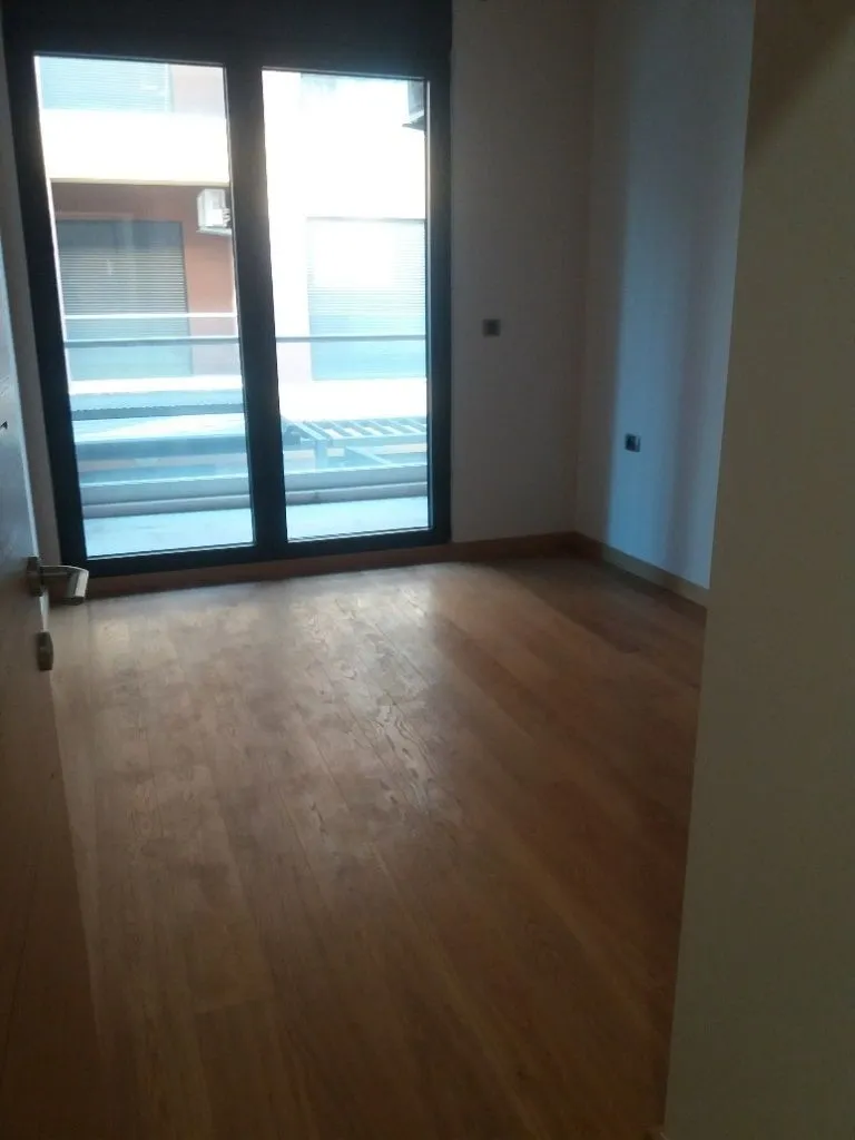 Rent, office space, 52m², Preko Morače, Podgorica