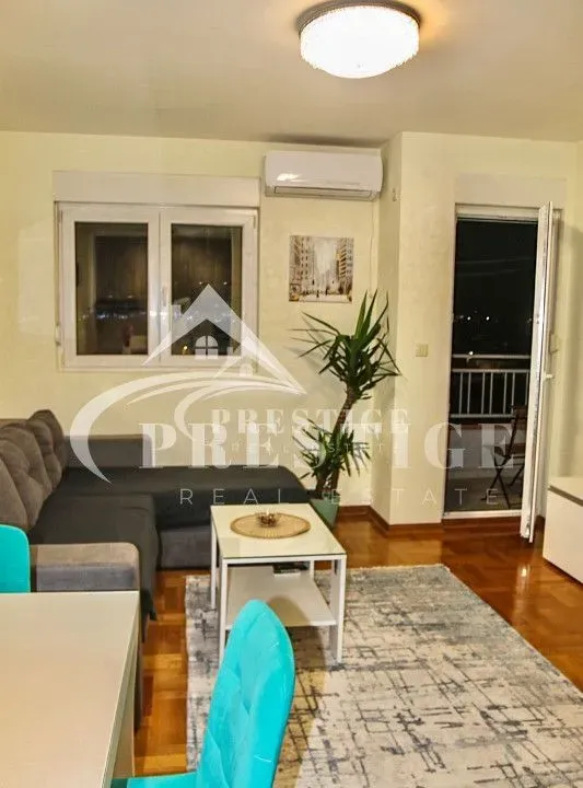 Izdavanje, jednosoban stan, 43m², Stari Aerodrom, Podgorica