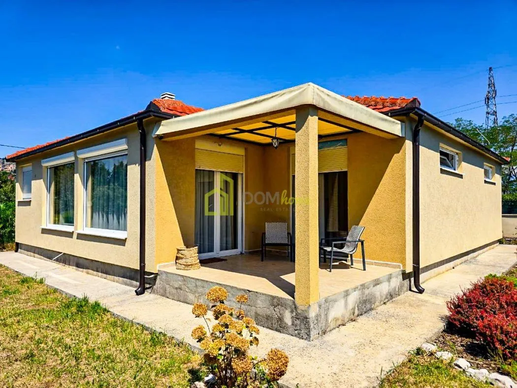 Rent, house, 194m², Tološi, Podgorica