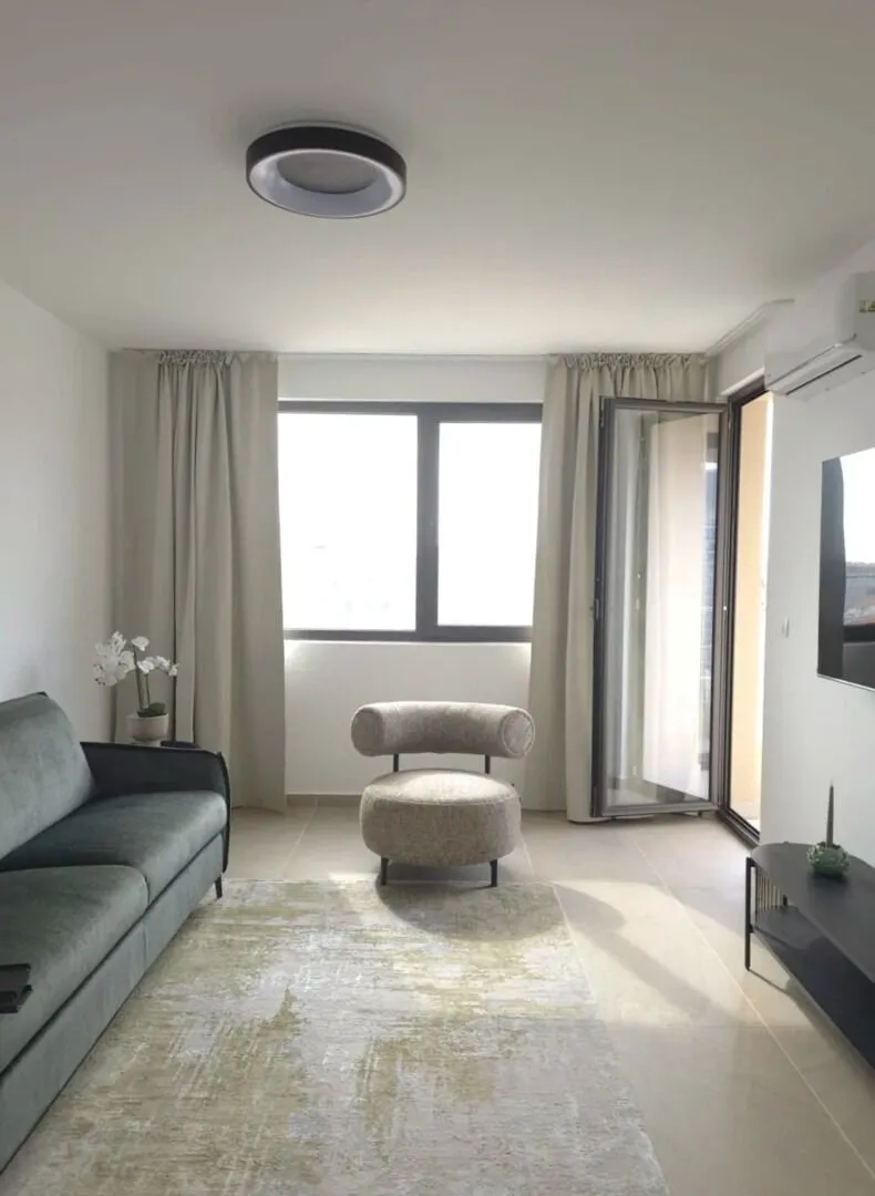 Rent, one bedroom apartment, 46m², Bečići, Budva