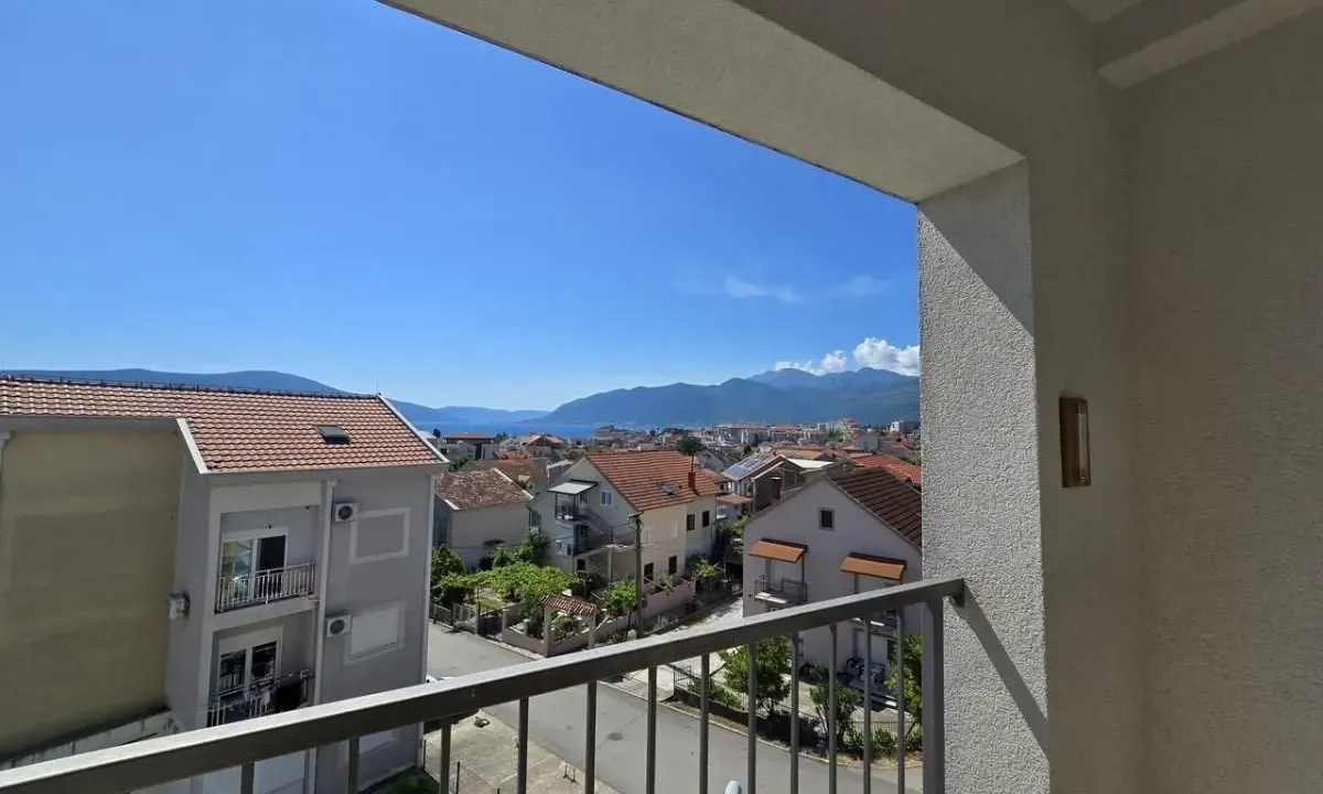 Prodaja, stan, 81m², Kalimanj, Tivat