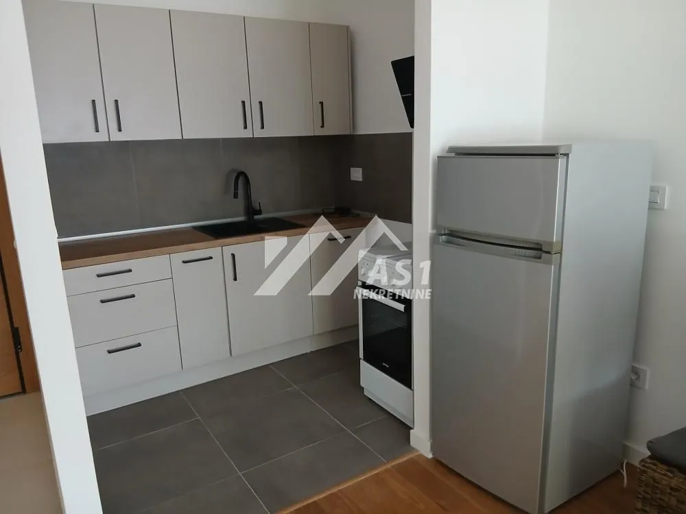 Izdavanje, jednosoban stan, 48m², Liman 4, Novi Sad Sve Podlokacije