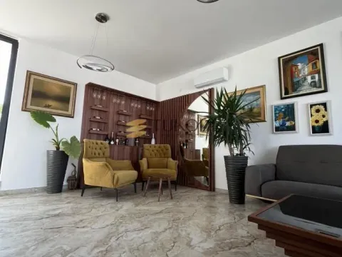 Prodaja, stan, 145m², Sremska Kamenica, Petrovaradin - image 4