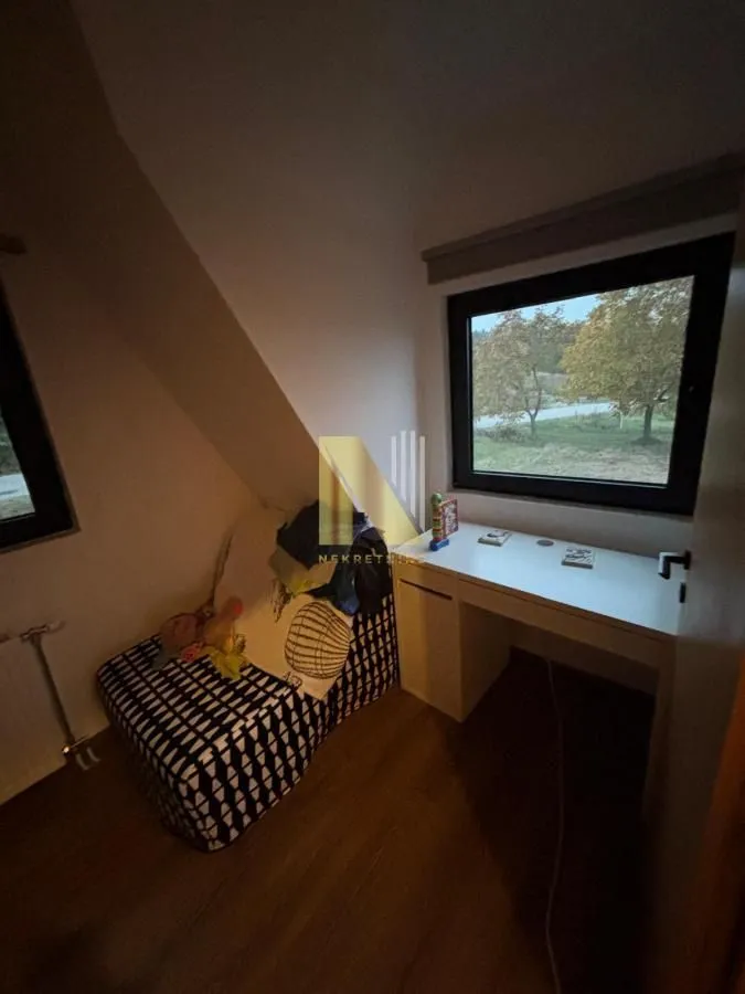 Prodaja, kuća, 130m², Sremska Mitrovica, Srbija