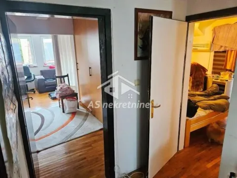 Izdavanje, kuća, 323m², Olimp, Zvezdara Sve Podlokacije - image 4