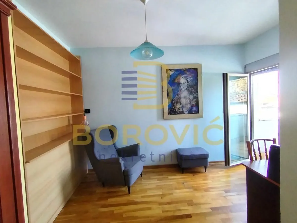 Prodaja, trosoban stan, 78m², Stari Grad, Beograd