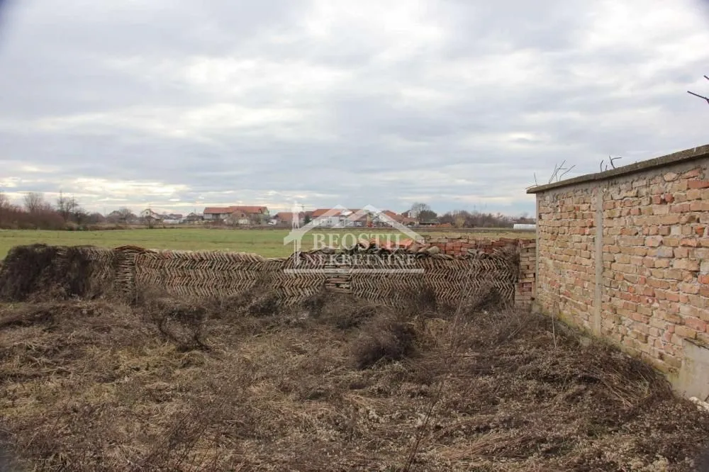 Sale, house, 680m², Dobanovci, Surčin