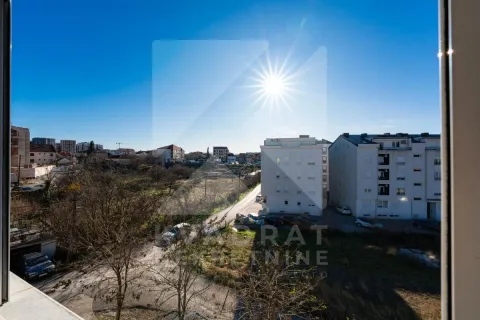 Prodaja, trosoban stan, 101m², Centar, Podgorica - image 22