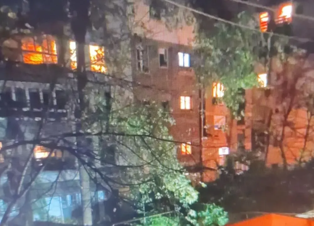 Izdavanje, dvosoban stan, 62m², Kalenić Pijaca, Vračar Sve Podlokacije