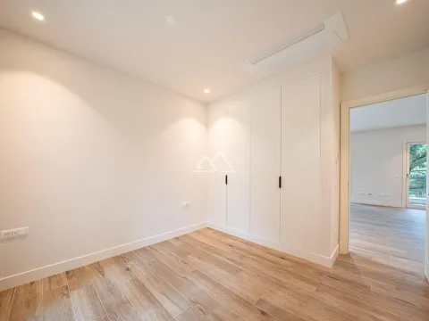 Prodaja, jednosoban stan, 65m², Luštica Bay, Tivat - image 17