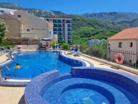 Prodaja, jednosoban stan, 40m², Bečići, Budva - image 13