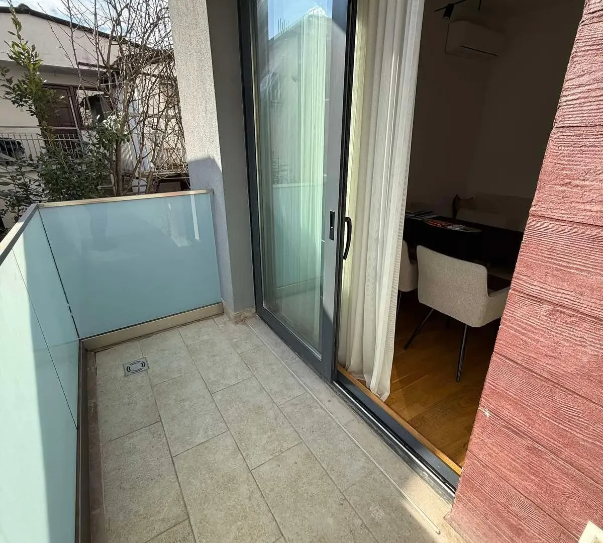 Prodaja, dvosoban stan, 52m², Tološi, Podgorica