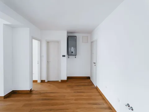 Izdavanje, ugostiteljski objekat, 1600m², Budva, Crna Gora - image 54