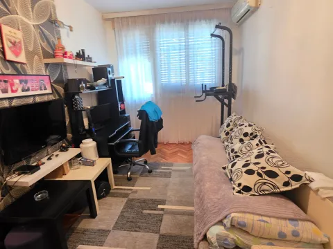 Prodaja, dvosoban stan, 76m², Centar, Podgorica - image 11