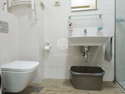 Sale, three bedroom apartment, 72m², City Kvart, Podgorica - image 15