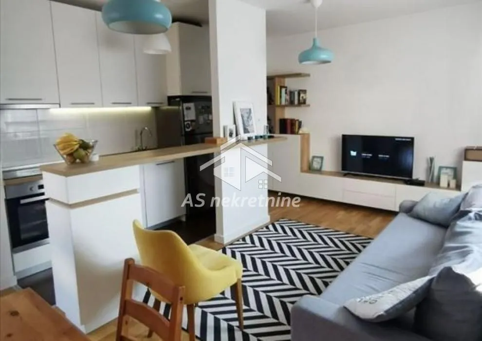 Izdavanje, dvosoban stan, 41m², Zemun Cara Dušana, Zemun Sve Podlokacije