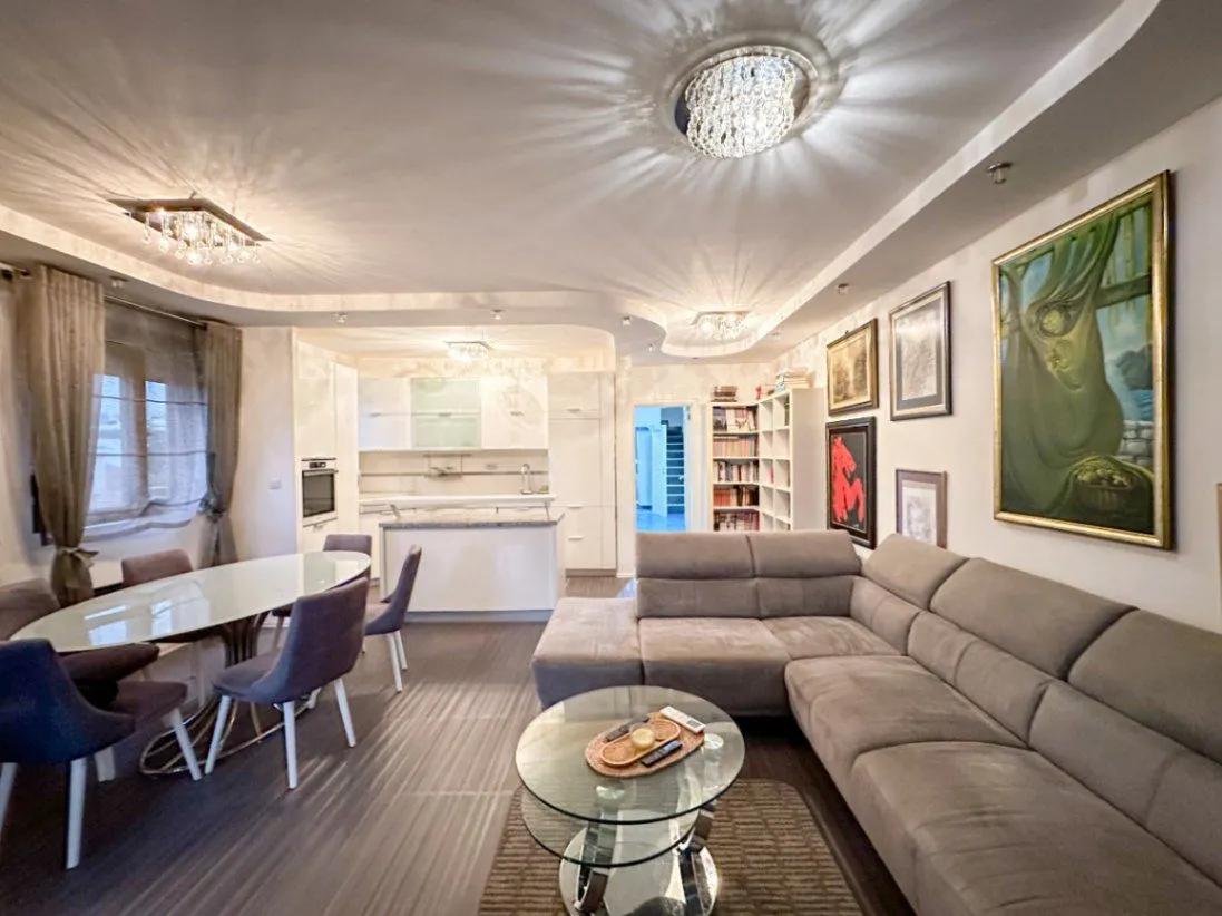 Izdavanje, trosoban stan, 120m², Dalmatinska ulica, Podgorica