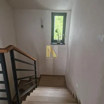 Izdavanje, četvorosoban stan, 118m², Sremska Kamenica, Petrovaradin - image 16
