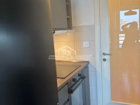 Izdavanje, dvosoban stan, 62m², Belvil, Beograd - image 14