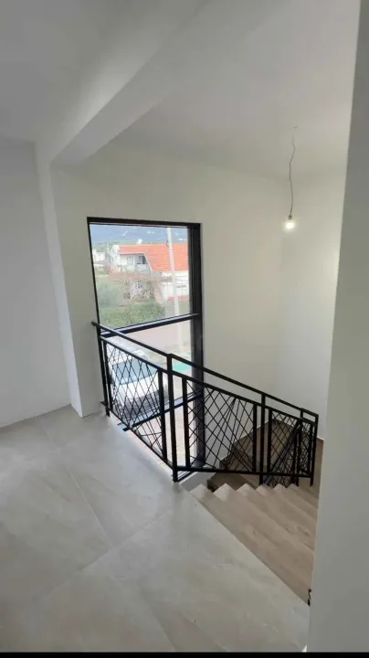 Sale, house, 225m², Bar, Crna Gora