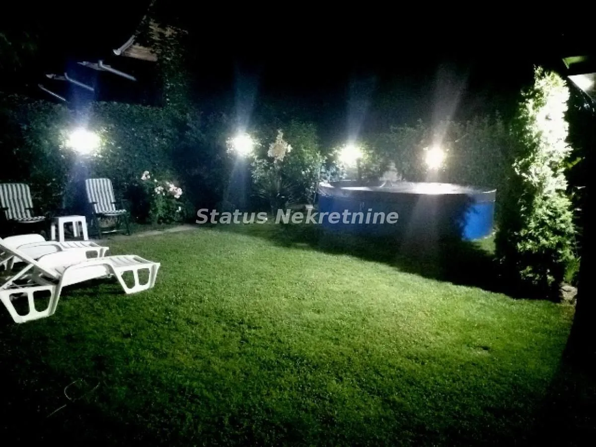 Prodaja, kuća, 274m², Temerin, Novi Sad