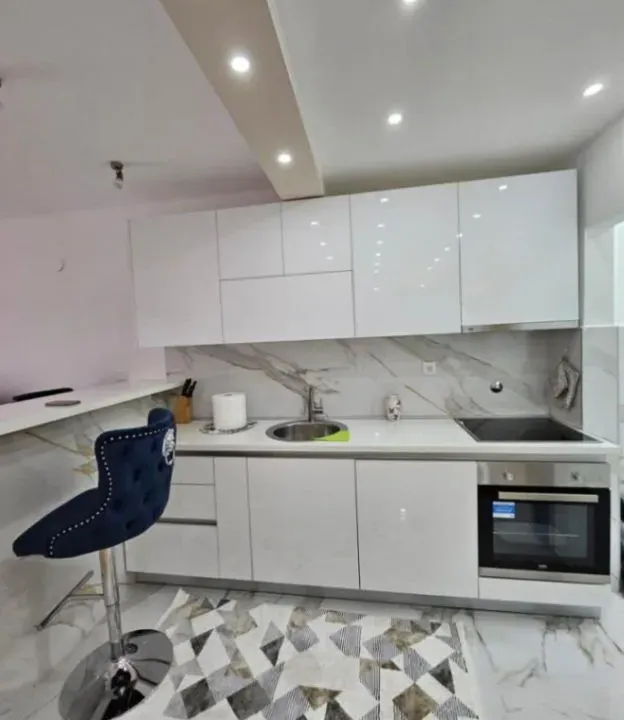 Izdavanje, dvosoban stan, 70m², Ljubović, Podgorica