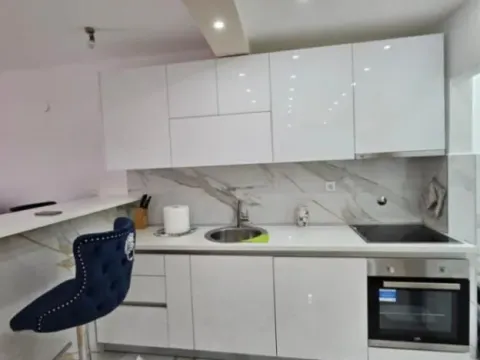 Izdavanje, dvosoban stan, 70m², Ljubović, Podgorica