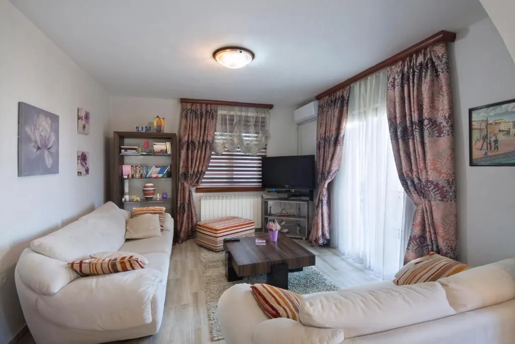 Prodaja, kuća, 285m², Budva, Crna Gora