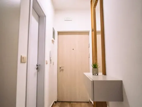 Rent, apartment, 28m², Ulcinj, Crna Gora - image 2