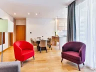 Izdavanje, dvosoban stan, 76m², Centar, Budva - image 10