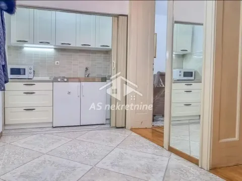 Izdavanje, stan, 40m², Vračar Hram, Vračar Sve Podlokacije - image 7