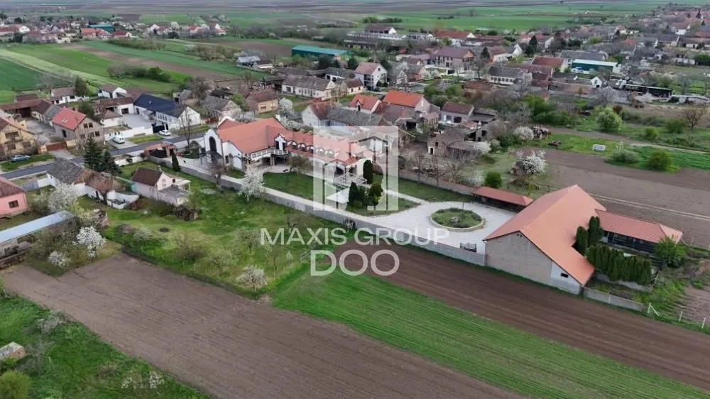 Prodaja, stan, 1080m², Surduk, Stara Pazova