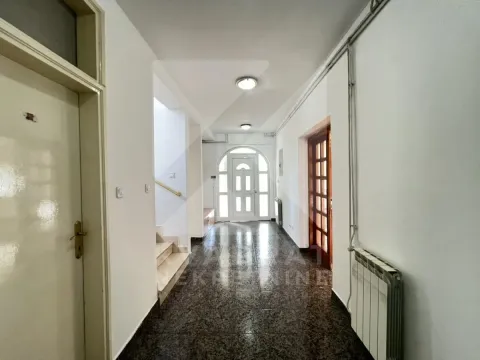 Rent, house, 220m², Dahna, Podgorica - image 16
