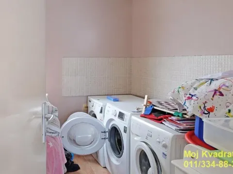 Prodaja, kuća, 300m², Bulbulder, Zvezdara Sve Podlokacije - image 18