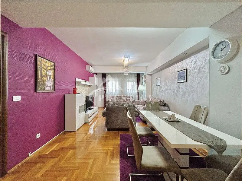 Rent, two bedroom apartment, 75m², City Kvart, Podgorica