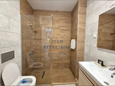 Rent, one bedroom apartment, 41m², Centar, Bar - image 8