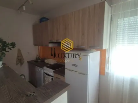 Izdavanje, dvosoban stan, 56m², City Kvart, Podgorica - image 7