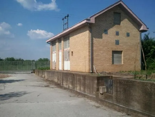 Rent, office space, 3500m², Bečmen, Surčin