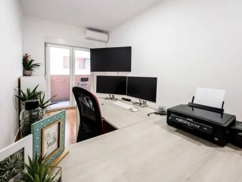 Izdavanje, dvosoban stan, 68m², Tuški Put, Podgorica - image 14