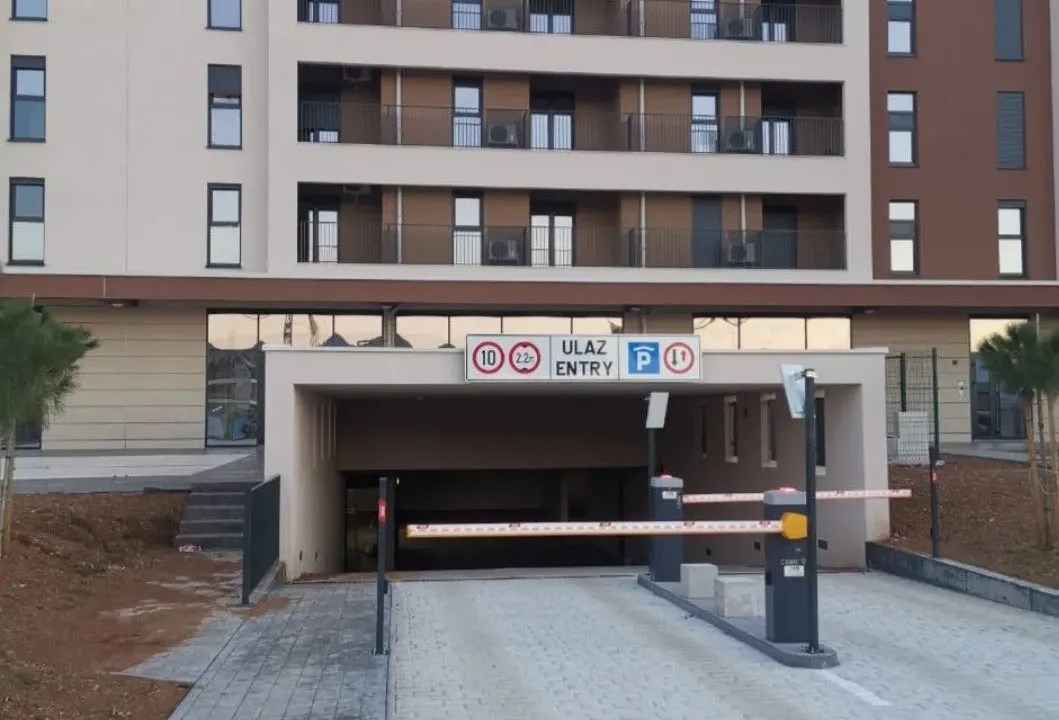 Sale, parking/garage, 15m², Stari Aerodrom, Podgorica